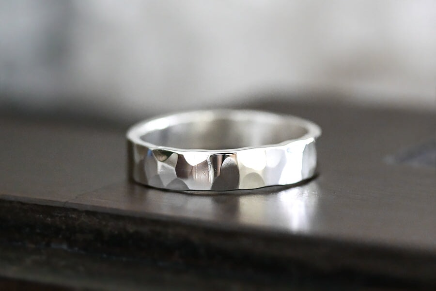 Hammered Band 6mm Andrea Bonelli Jewelry 