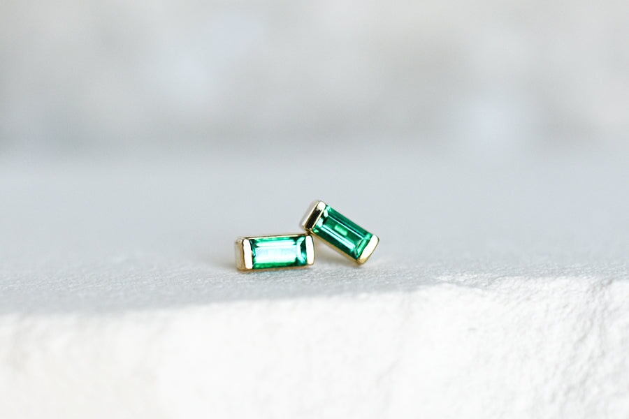 Linea Emerald Studs Andrea Bonelli Jewelry 