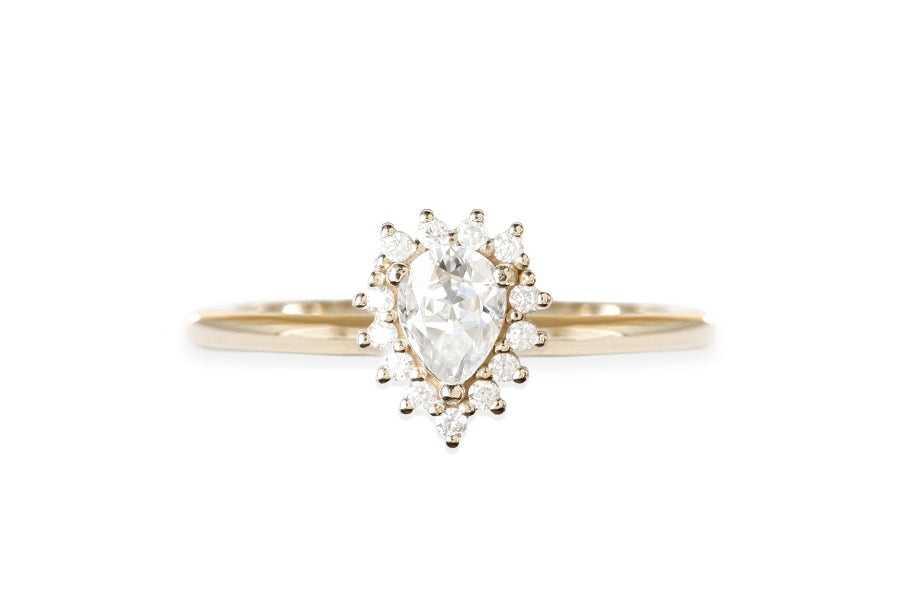 Aura Halo Sapphire Ring Andrea Bonelli Jewelry 14k Yellow Gold