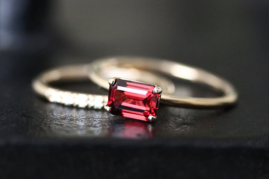 Bella Garnet Ring Andrea Bonelli Jewelry 