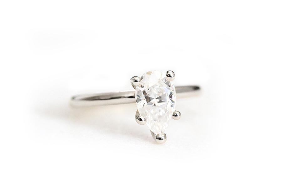 Isa pear moissanite ring Andrea Bonelli 14k White Gold