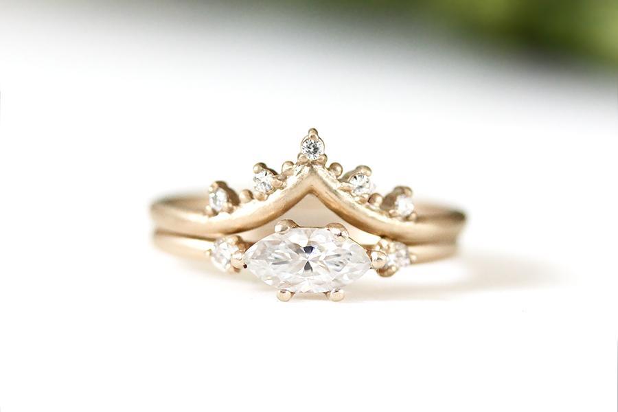 Crown Creste Moissanite Ring Andrea Bonelli 