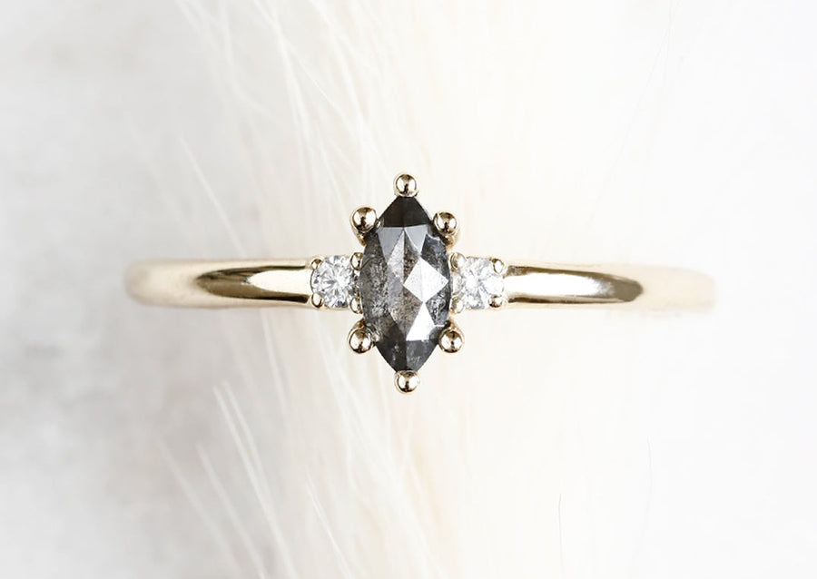 Mira Salt & Pepper Diamond Ring Andrea Bonelli 