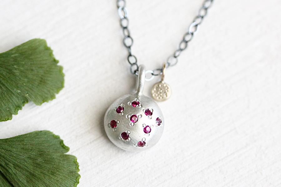 Silver + Gold Pebble Ruby Necklace Andrea Bonelli 