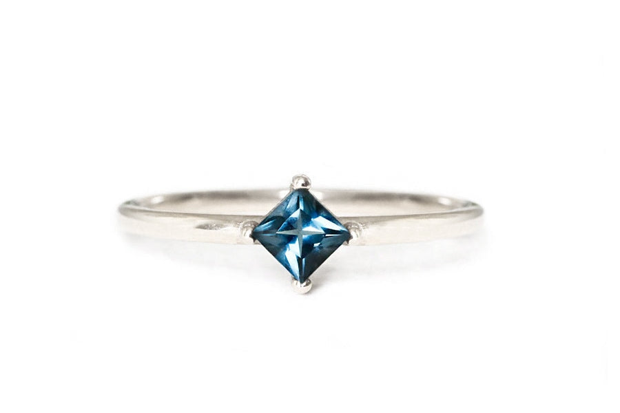 Tavi London Blue Topaz Ring Andrea Bonelli 14k White Gold