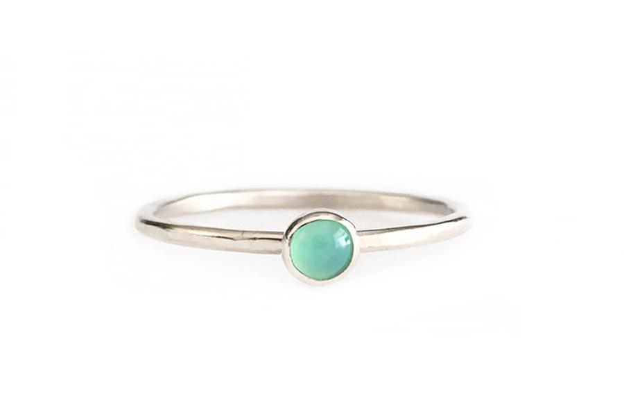 Aria Chrysoprase Stacking Ring Andrea Bonelli Jewelry 14k White Gold